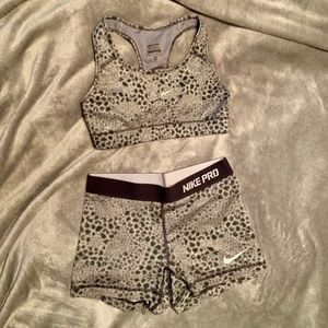 Nike Pro Set
